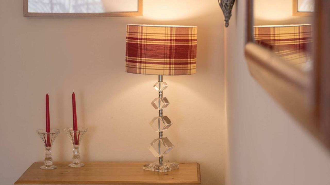 Holiday home Pippin, Tranquil Scottish With Hot Tub *