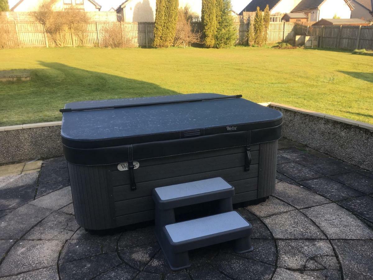 Holiday home Pippin, Tranquil Scottish With Hot Tub *